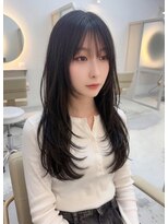 シダ(sida SAIIN) 黒髪韓国レイヤー