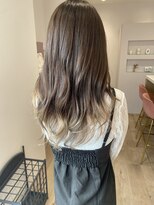 ロジェブルー(Rosier Bleu) 【毛先カラー】透け感たっぷりのアッシュカラー!