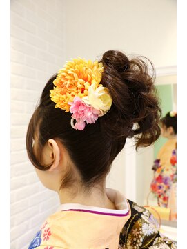 リコ(Liko) 首を長く見せる綺麗めアップ