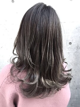 アヴァンスクロス あべのルシアス店(AVANCE.CROSS) 切りっぱなしカット×デザインカラー