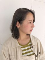 ビーワールド(B WORLD)&nbsp;暗髪でもふんわり 透明感たっぷりグレージュ【デザインカラー】