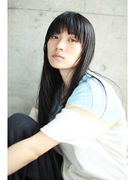 ファム(FAM) ワイドバング　トリートメント　レイヤー　前髪カット　代官山