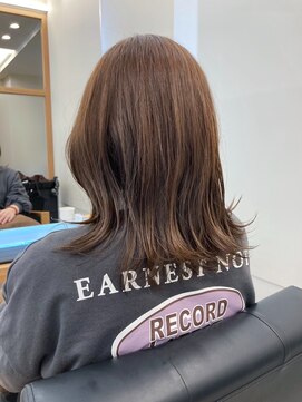 リュクスバトーバイトリコ 船橋南口店(Luxe BATEAU by tricot) 切りっぱなし外はねミディ/20代30代40代