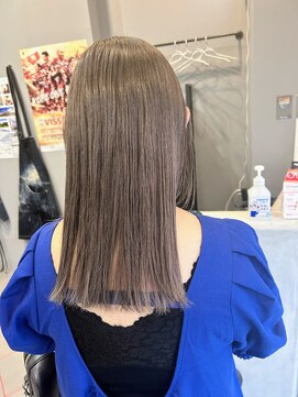 ダニーコウベ(Danny kobe) グレージュカラー