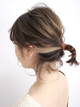 ミスト(mist) 〔mist〕インナーカラー/ケアブリーチ/イヤリングカラー/金沢区