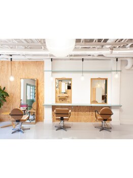 【豊中】大人女性が通い詰める-Lindo Lindo-オシャレなインテリアでこだわりが詰まったアットホームサロン