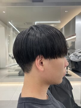 アールプラスヘアサロン(ar+ hair salon) ツーブロックナチュラルマッシュ 刈り上げ
