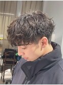 刈り上げ波巻きツイストスパイラルパーマツーブロックマッシュ