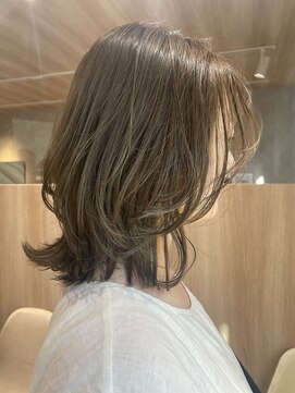 ヘアーメイク スリー(Hair Make 3) レイヤーカット/ミディアム/オリーブ