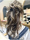 デザインカラーを活かしたヘアアレンジ