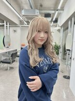 ティント 梅田(Tint)&nbsp;【TOMOKI】ホワイトベージュ/韓国風《大阪梅田駅》