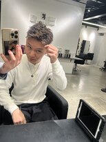 メンズサロン キング 高槻店(Men’s salon K!ng) 縮毛矯正髪質改善ハイライトレイヤーカット高槻美容室エクステ 