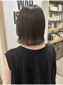 オリーブベージュぱつっと外ハネボブ【Number Three綱島】