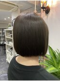 オリーブブラウンカラー×切りっぱなしボブ