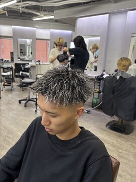 フライ 東通り店(Frei) Whitemesh×twist