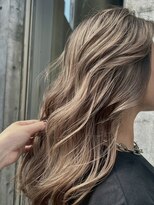 クロト(Clotho)&nbsp;ダブルカラー/イヤリングカラーインナーカラーブリーチ白髪染め