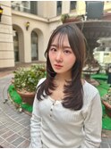 ミディアムレイヤー大人ガーリー似合わせカットグレージュ
