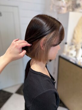 髪屋 紬 インナーカラー/ミルクティーベージュ
