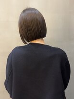 ネウィ 梅田(newi) ぷつっとボブ×オリーブカラー
