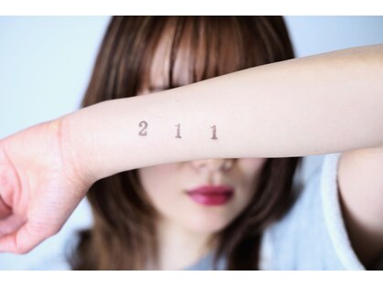ニーイチイチ(211)の写真