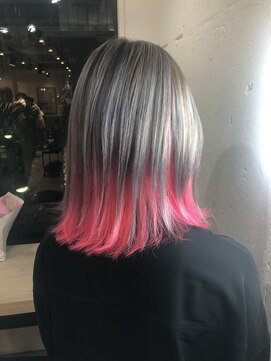 ヘアーワークス ヘルム 渋谷店(HAIR WORKS HELM) [HELM渋谷]シルバー×ネオンピンク☆