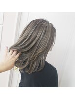 エレラビューティー(ELERA beauty)&nbsp;ブリーチ&ハイライト　アッシュ系