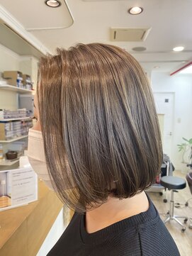 アップ(A+hair) ブリーチなし_10代20代30代_小顔ヘア_ボブ_グレージュ