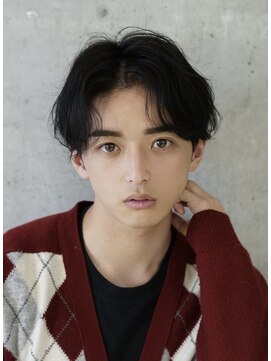 ゼンコー アオヤマ(ZENKO Aoyama) 黒髪×センターパート×スパイラルパーマ[表参道/青山/渋谷]