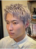 1112グレージュハイトーンカラー束間短髪ショートモテ髪ウルフ