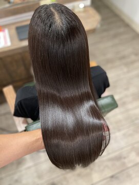 アトリエ シュシュ(atelier chou chou) さらつや絹髪ストレート【髪質改善/縮毛矯正/新宿髪質改善】