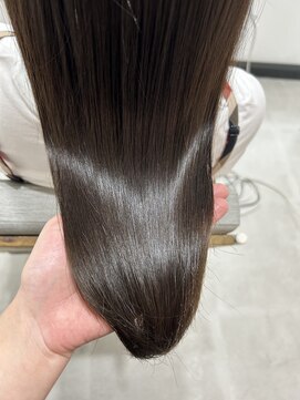 アンジュール(UNJOUR.) カット+プレミアムストレート 30代40代50代