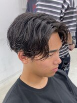 フィフス 栄(fifth)&nbsp;ツイストスパイラルパーマセンターパートツーブロックメンズ栄