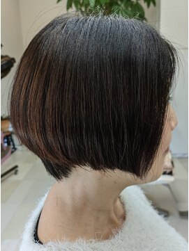 グラムゼロ 大人カワイイショートボブスタイル