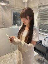 アルカナ 明治神宮前原宿(ARCANA)&nbsp;グレーベージュ レイヤーロング 前髪パーマ アッシュブラック