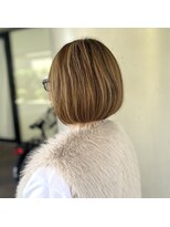 シュク 高円寺(SYUK)&nbsp;ボブ/白髪ぼかしハイライト【SYUK 高円寺 中野】
