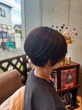 エム インターナショナル 春日部本店(EMU international) 手櫛でまとまるさっぱり耳掛けショート