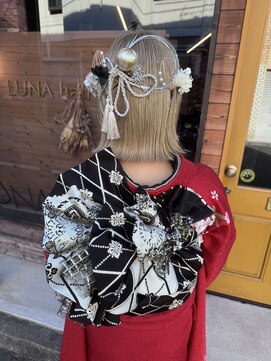 ルーナヘアー(LUNA hair) 成人式 ヘアセット ボブ ブリーチ 20代 ダブルカラー