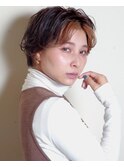 シンプルな無垢ショート