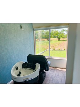 〈極上のリラクゼーション〉ヘッドスパ付きのメニューが豊富！疲れている身体に癒しのお時間をご提供♪