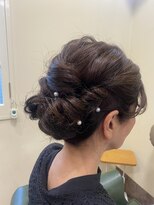 クララデアンシュシュ(Kurara de UN CHOU CHOU)&nbsp;ゆるふわシニヨン。