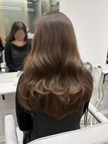 パルス ヨコハマ(PULSE yokohama)&nbsp;横浜髪質改善韓国レイヤーロングヘーゼルベージュくびれヘア