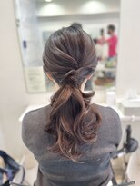 ヘアセット&メイク専門店 カスミ(Kasumi) ポニーテール
