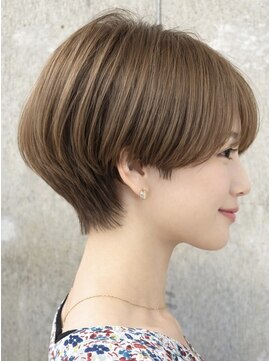 ロビー 青山(ROBBY) ショート/ショートボブ/丸みショート/30代40代50代/表参道