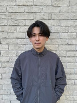 ハウス(HAUS.) 刈り上げセンターパート/波巻きツイストスパイラル/横浜