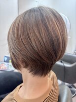 ナル(NaLu.)&nbsp;白髪ぼかし×ショートヘアー