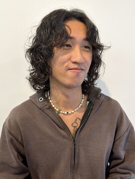 コキュウ(co-kyu) ミディアムレイヤー メンズパーマ スパイラルパーマ