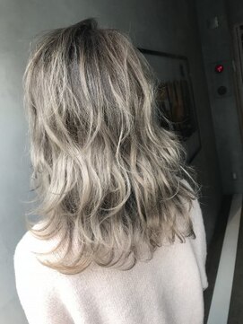 ジーナ(XENA) グレーシュグラデーション