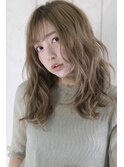 ミルクティーベージュ