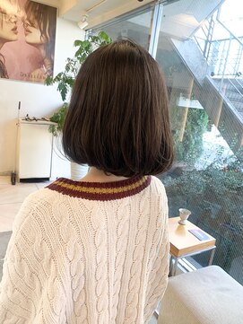 ヘアーアンドメイク ブリリアント(hair&make BRILLIANT) ナチュラルボブ 10代ヘア 20代ヘア 30代ヘア トリートメント