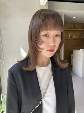 ヘアー アイス ルーチェ(HAIR ICI LUCE) ウルフ大人可愛い小顔カットミニウルフベージュ/山中